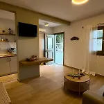 Vicky\'S Panoramic View Apartments